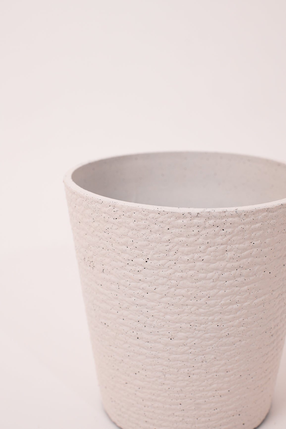 Basic Pot In White